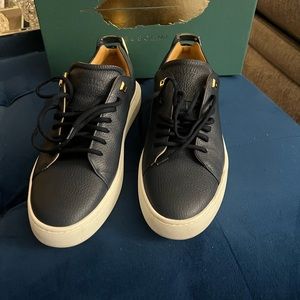 Buscemi men size 12
